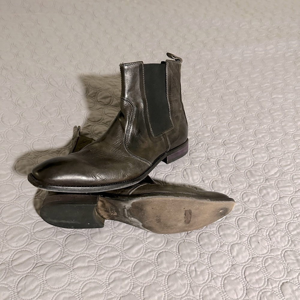 Italian made Kenneth Cole boots